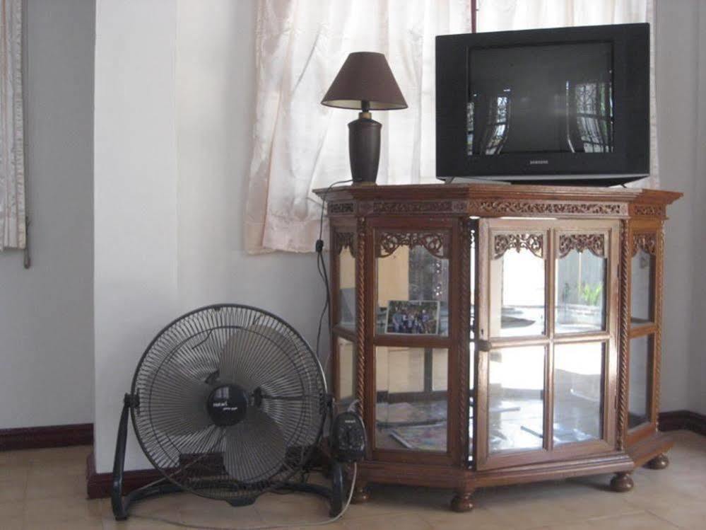 Sri Krung Guest House Аюттхая Экстерьер фото
