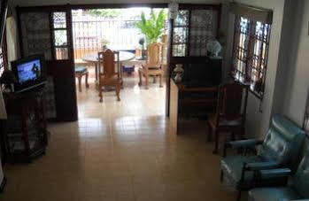 Sri Krung Guest House Аюттхая Экстерьер фото